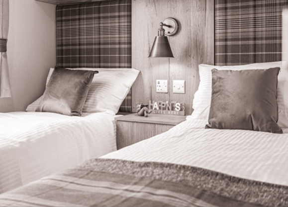 Banner Content Image: https://dale-leisure.co.uk/images/banner/source/07%20Bedrooms%20%26%20Suites2.5K16a5dGa5.jpg?t=1739448493