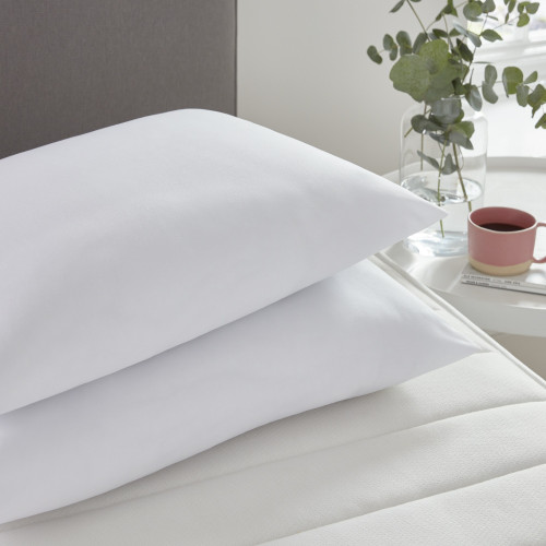 Silentnight 750g Microfibre Pillow with Fibre Core Insert