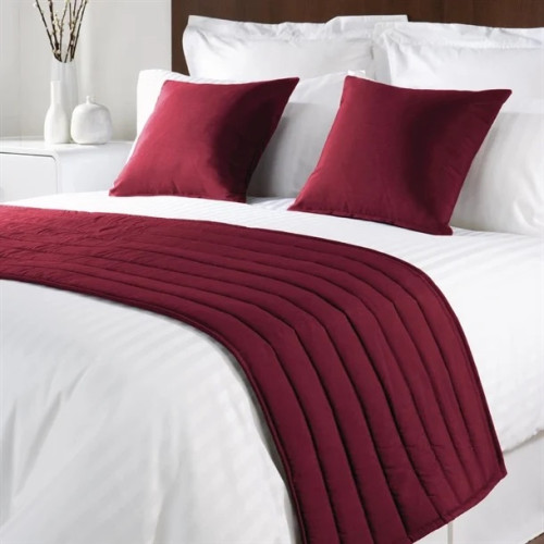 Comfort Simplicity Trevira with Silky Finish Bed Runner - Raspberry