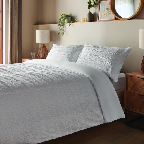 Silentnight White Seersucker Duvet Set - Double