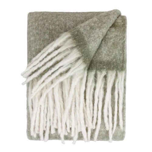Furn Cozy Woven Tasselled Throw 140 x 180cm - Green